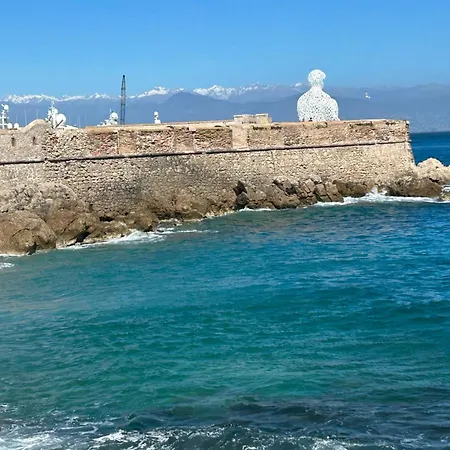 Grand 2 Pieces Proche Plage Apartament Antibes